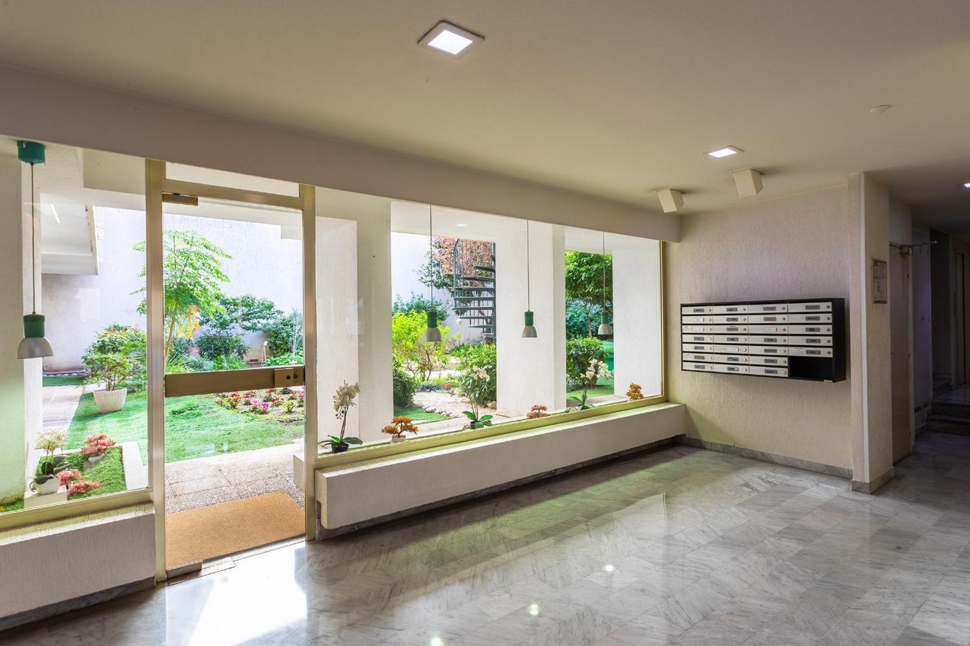 Oman1 Magnifique Et Modern Deux Pieces Appartement Cannes